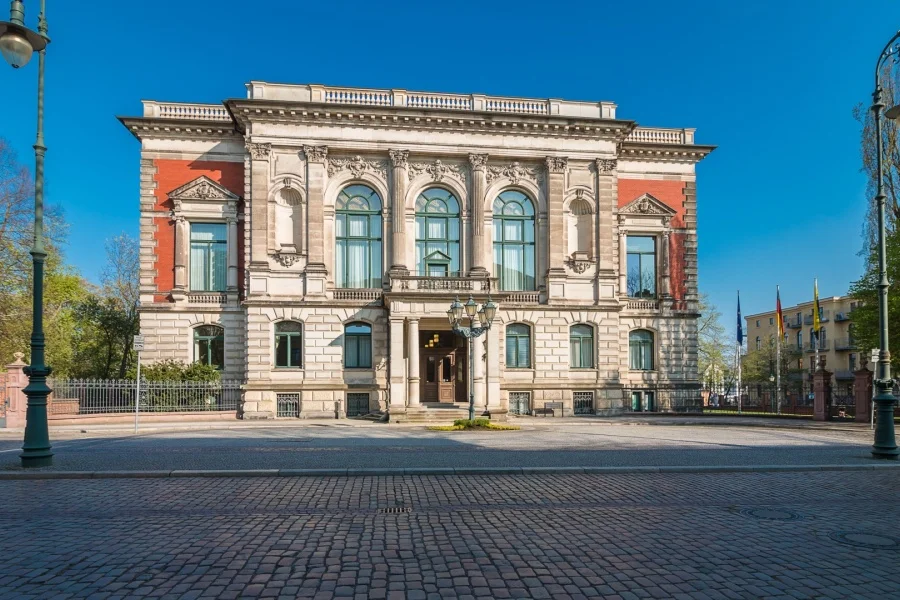 Palais am F&uuml;rstenwall | Foto: Adobe Stock, Uwe Graf