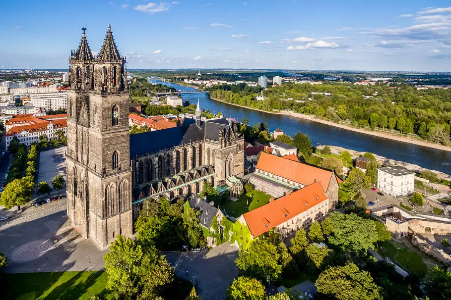 Dom Magdeburg mit Elbe im Hintergrund | Foto: Andreas Lander