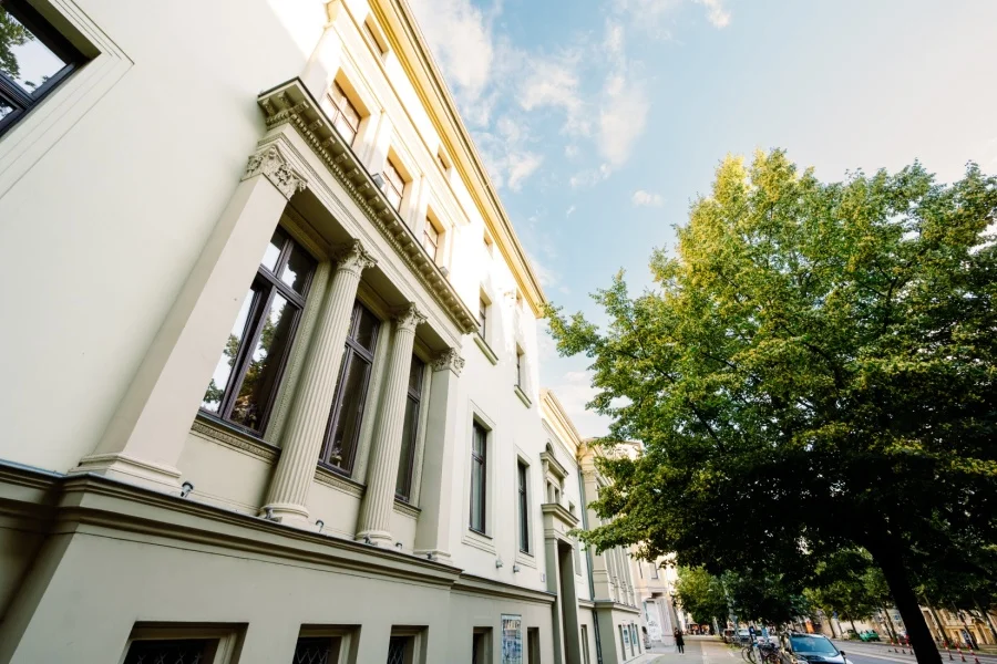 Schauspielhaus Magdeburg Au&szlig;enansicht | Foto: IMG Sachsen-Anhalt, Felix Paulin