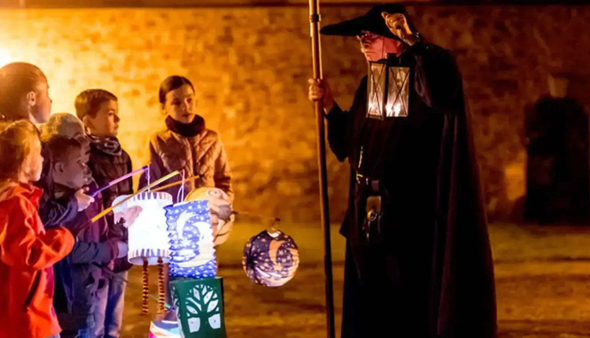 Lampion- und Lichter&shy;f&uuml;hrung f&uuml;r Kinder