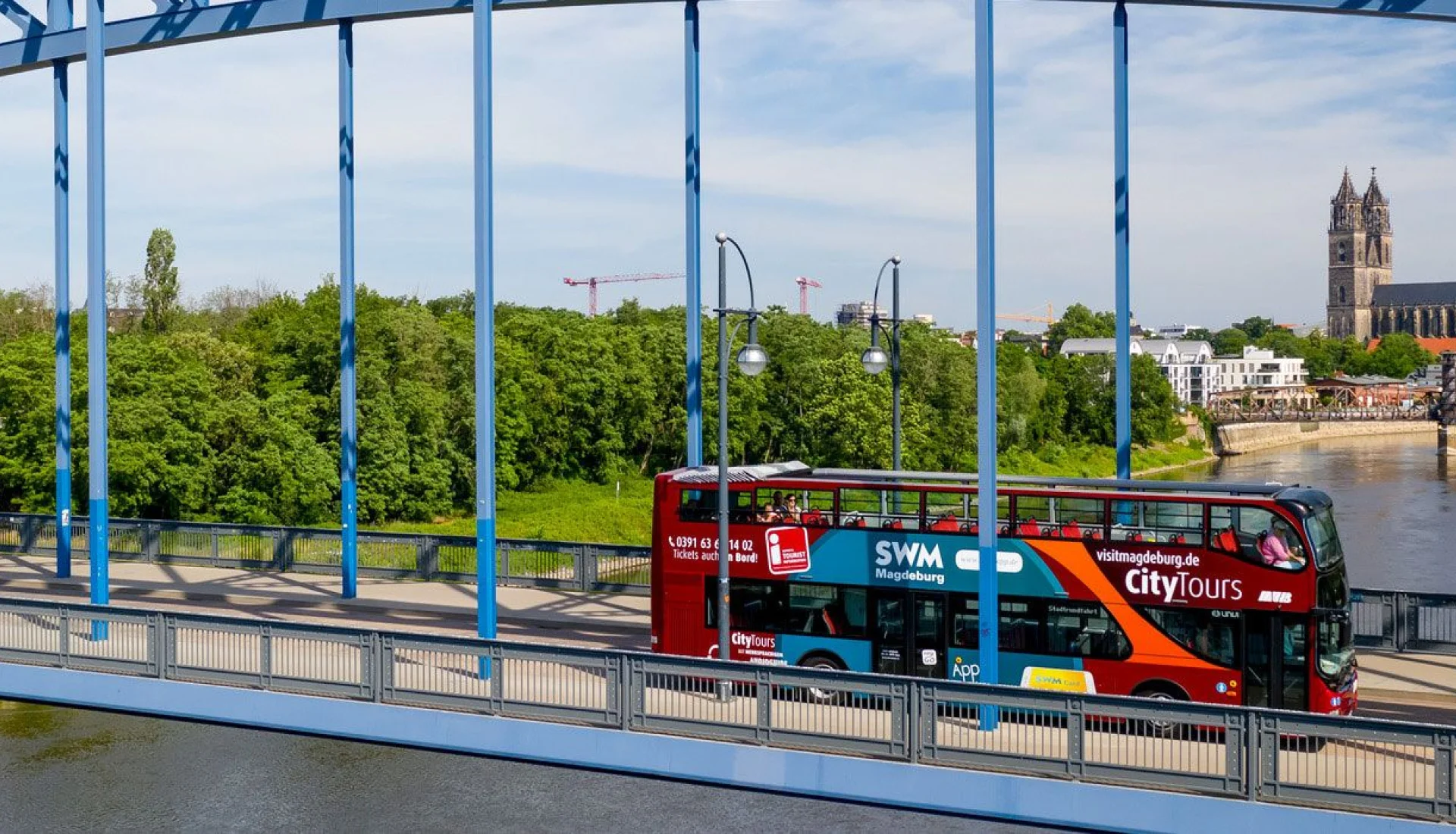 Stadtrundfahrt durch Magdeburg