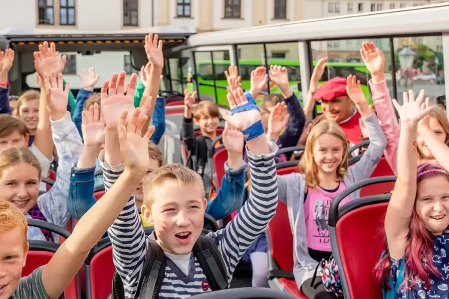 Kinderstadtrundfahrt durch Magdeburg