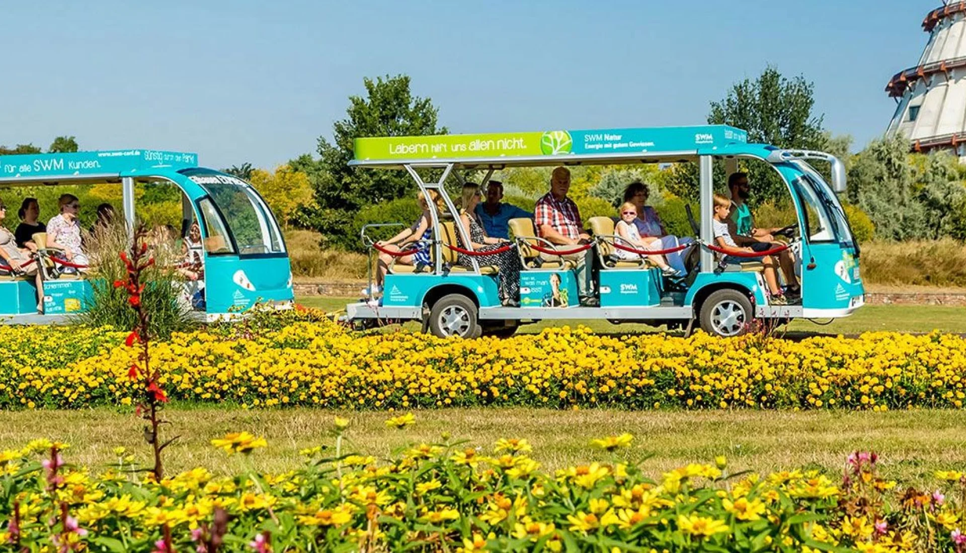 Stadtrundfahrt mit Elbauenpark