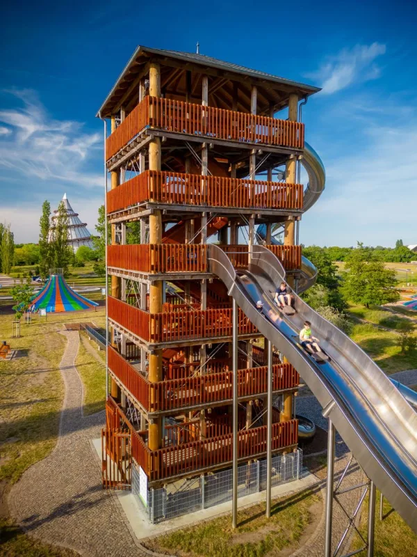 Rutschenturm im Elbauenpark Magdeburg
