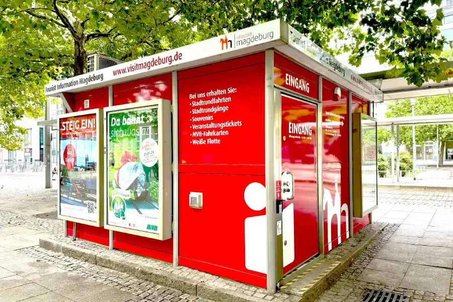 Karten & Prospekte