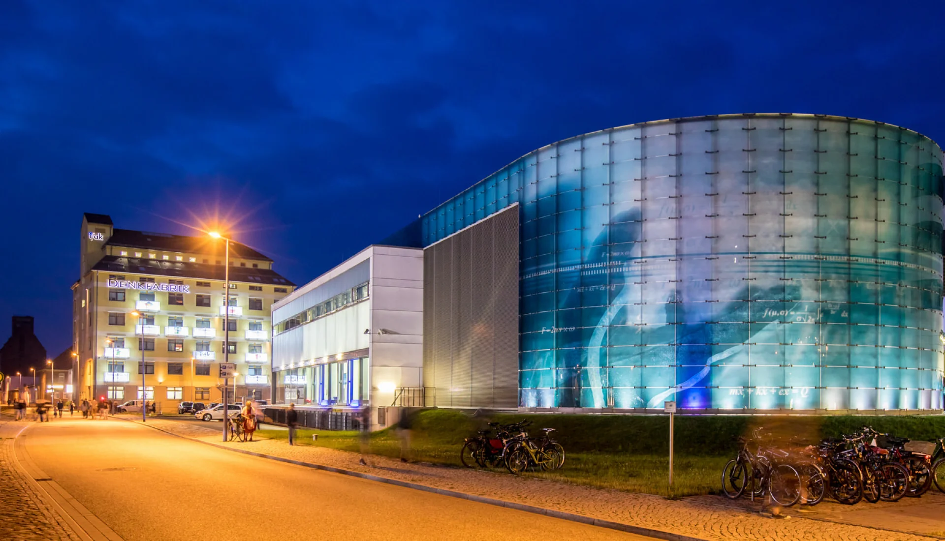 Tour durch den Wissenschaftshafen