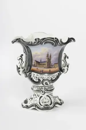 Prunkvase mit MD Dom © Kulturhistorisches Museum Magdeburg. Charlen Christoph